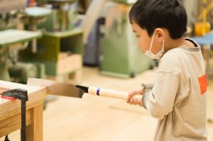 6歳になったら机を作ろう！木こり＆学習机作り体験in東京・檜原村（2月）