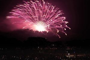 浅川の花火