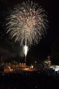 大雪山層雲峡温泉・第62回峡谷火まつり花火大会