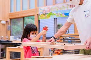 6歳になったら机を作ろう！木こり＆学習机作り体験in東京・檜原村（８月）