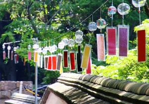 四国村ミウゼアムの風鈴飾り