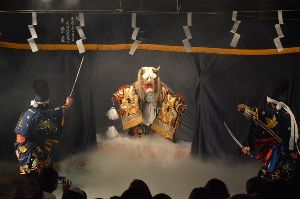 広島市森林公園　神楽鑑賞