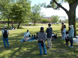 フラワーパーク平日のおさんぽ会春の森のおさんぽ会