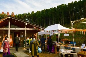 第2回小さな木材市　ウッドマルシェin土橋ビレッジ