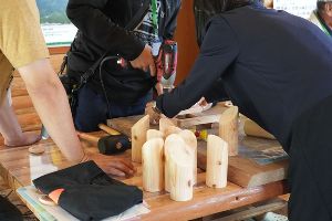 親子で楽しむ森の教室