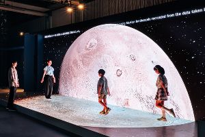 特別展「深宇宙展~人類はどこへ向かうのか」To the Moon and Beyond