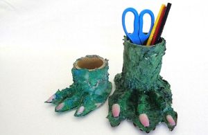 たのしい工作室「きょうりゅうのあし」