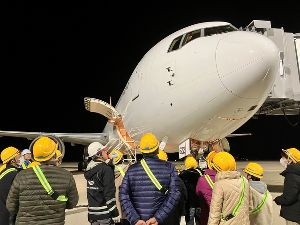 広島空港夜の航空機見学ツアー 〜Supported by JAL〜