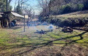 究極のセルフサービス・たき火カフェでのんびり