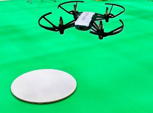 ドローンで大冒険！スクラッチでドローンを飛ばそう！