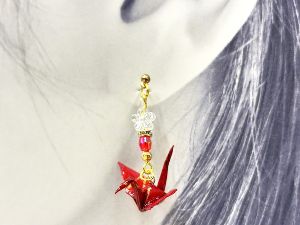 科学実験工房プチワークショップ　ミニ折り鶴イヤリング