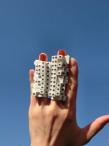 現代美術二等兵　祝 活動33周年「昭和100年、柿8年」