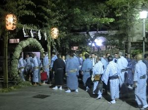 鳥越神社　茅の輪くぐり