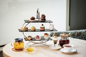ダイニング・カフェ「ベルテンポ」栗と秋の味覚アフタヌーンティーセット